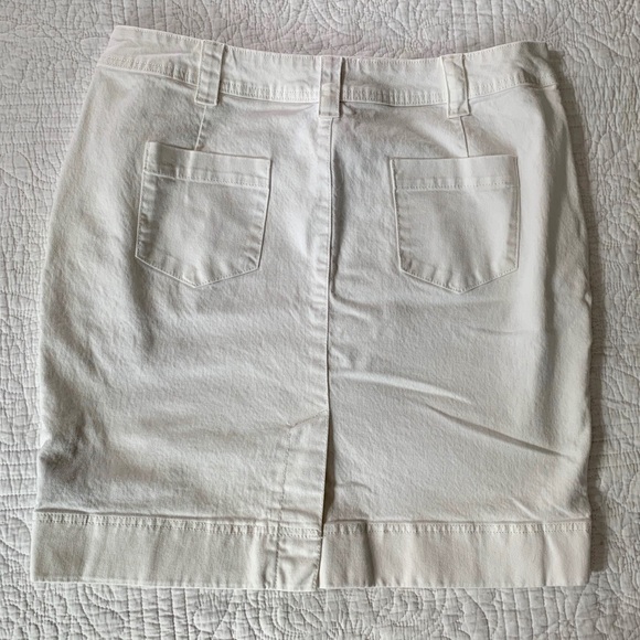 White Denim straight skirt - size 16 - Picture 2 of 2
